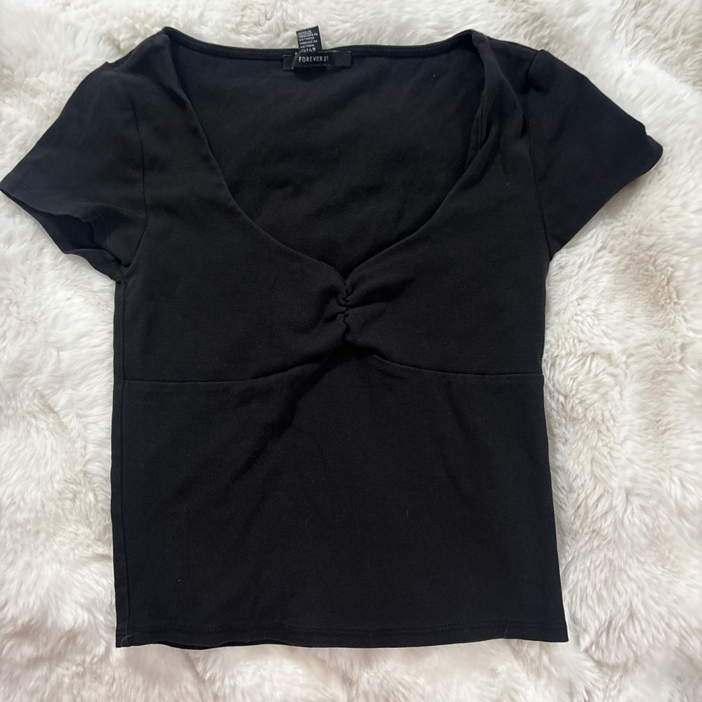 Forever 21 Black Twist-Front Short Sleeve Tee